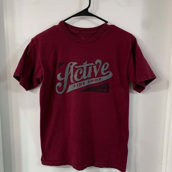 2 T-Shirt bundle, Active Ride Shop Maroon Sz Small